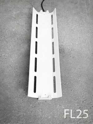 FL25-Qty-3. White 3' fluorescent double T8 c/w reflector and cord.  FL29- Qty-1. White 2' fluorescent c/w reflector and cord.