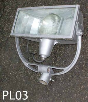 PL03-Qty-6.  Silver pole light 24″ x 10' with Par 64 bulb c/w cord- Fits directly onto Pole01, Pole02, or PA04