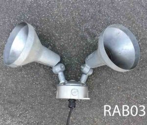 RAB03-Qty-1.  Grey adjustable double head c/w box and cord