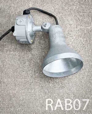 RAB07-Qty-1. Grey adjustable single head c/w box and cord.