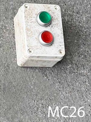 MC26-Qty-1. Off white aged plastic box with 12 volt red and green light. 4 1/4" x 3"