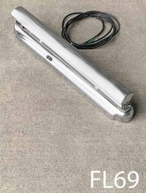 FL69-Qty-1. Chrome vintage 2′ fluorescent with adjustable swivel front, plug-in, and 24 volt hybrid Leds with cord.