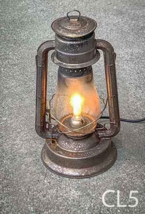 CL5-Qty-1. This is CL6 with light installed. Bronze metal 13" lantern