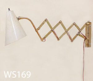 WS169-Qty-1. Brass expandable base with with shade, switch and cord.